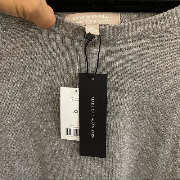 NWT Banana Republic Women’s Gray Italian Yarn Sweater Womens Sz. XS - Picture 3 of 5